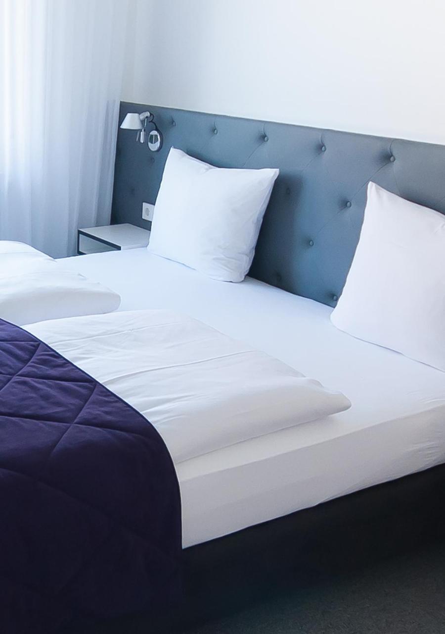 Der Gruene Baum Hotel Sinsheim Eksteriør billede